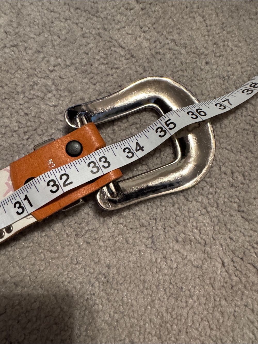 Western-Style Bling Tan Belt with Ornate Silver Buckle Med - Picture 7 of 7